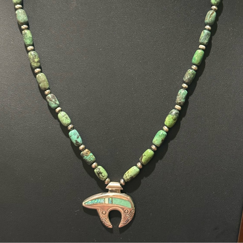 Vintage Sterling Silver Navajo Pearls Turquoise  Fetish Bear Pendant Necklace